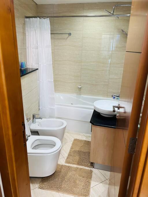 1 Bed Apartment With Sea View, Pool, Gym & Free Parking In Dubai Marina Exterior photo