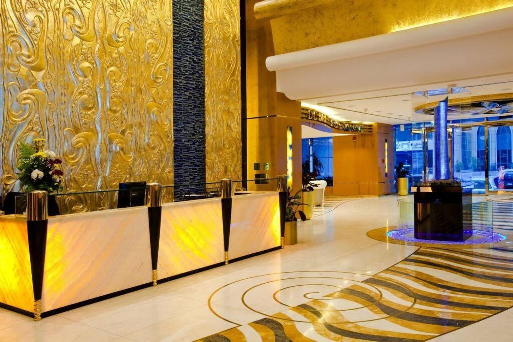 1 Bed Apartment With Sea View, Pool, Gym & Free Parking In Dubai Marina Exterior photo