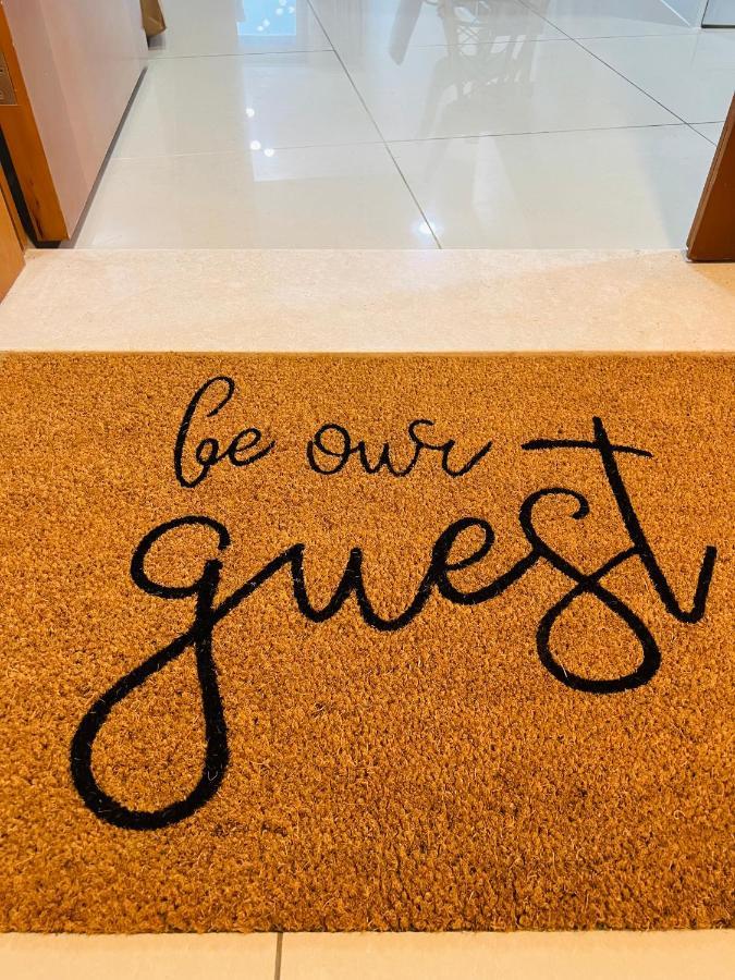 1 Bed Apartment With Sea View, Pool, Gym & Free Parking In Dubai Marina Exterior photo